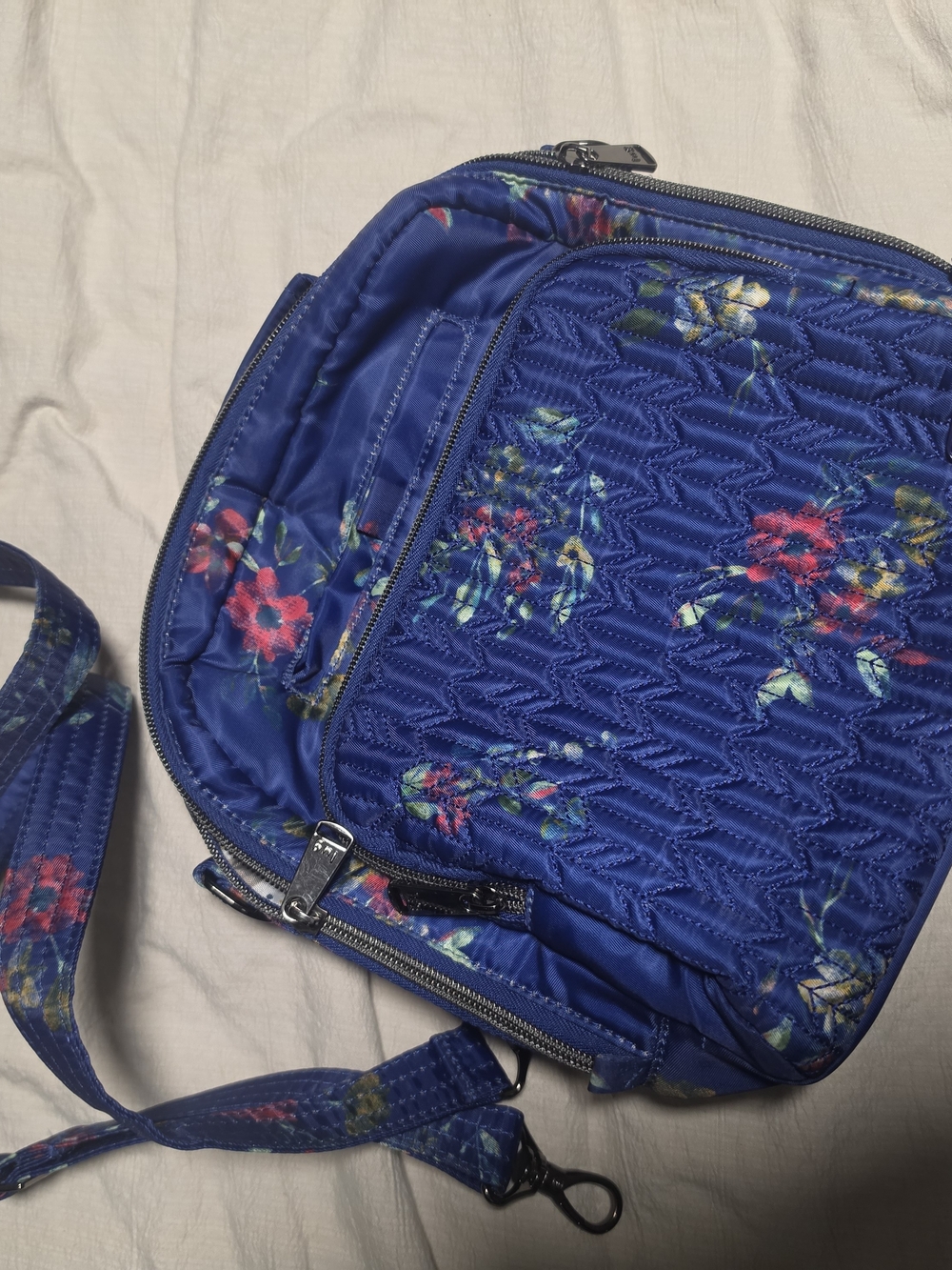 Lugz Quilted Floral Crossbody Bag - Blue